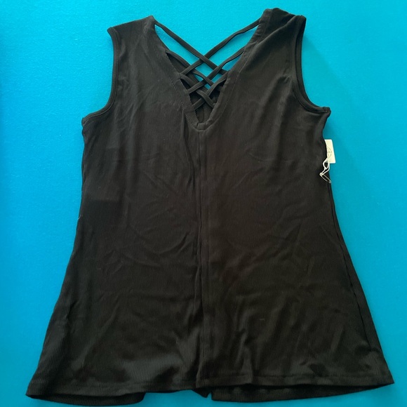 NWT Bebe Strappy Crystal Tank Top w/Button Detail L - Picture 3 of 7